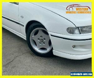 1993 Holden Commodore VR Executive Sedan 4dr Auto 4sp 5.0i [Jul] White A Sedan